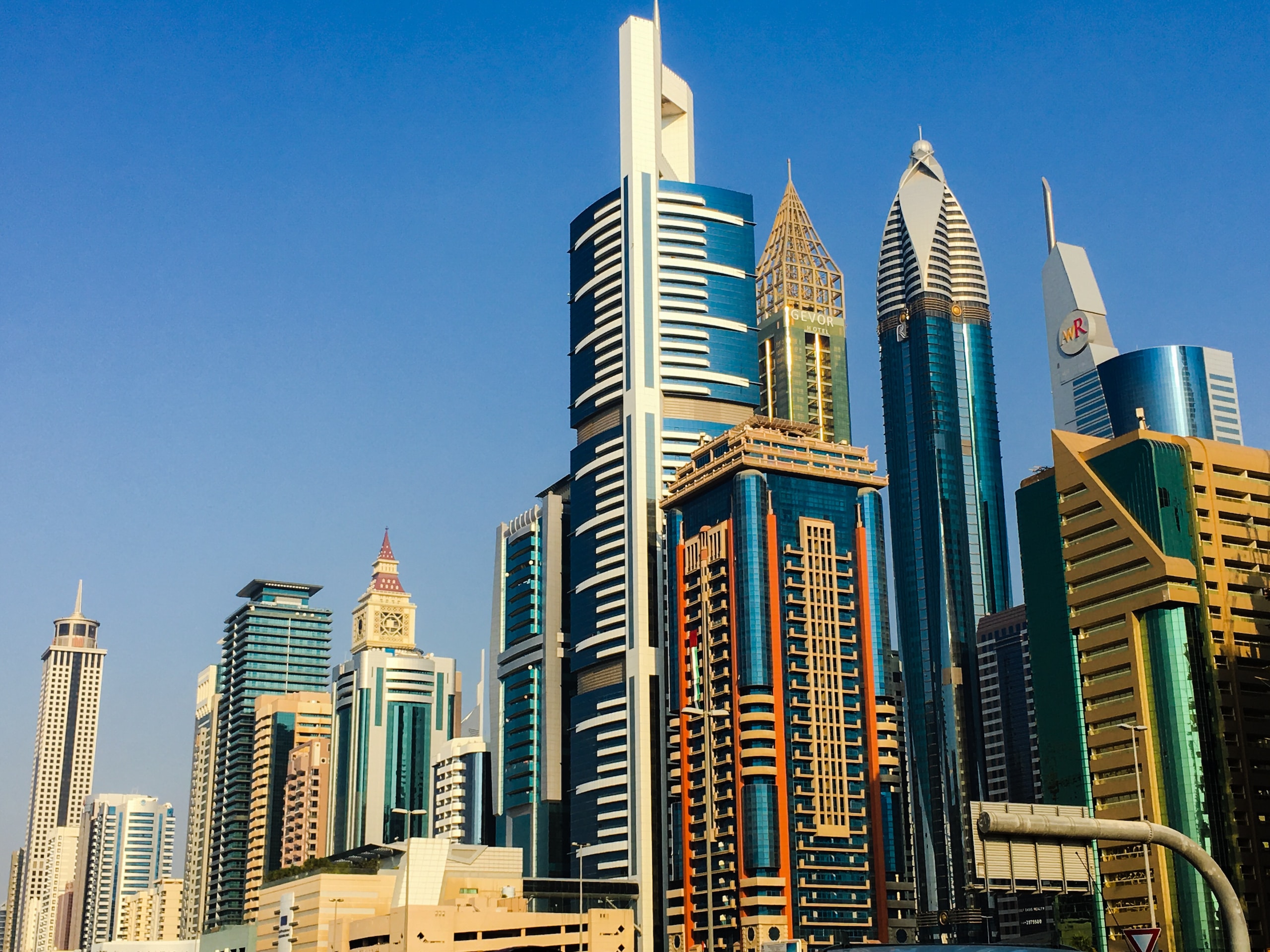 Is real estate broker a good job in Dubai?